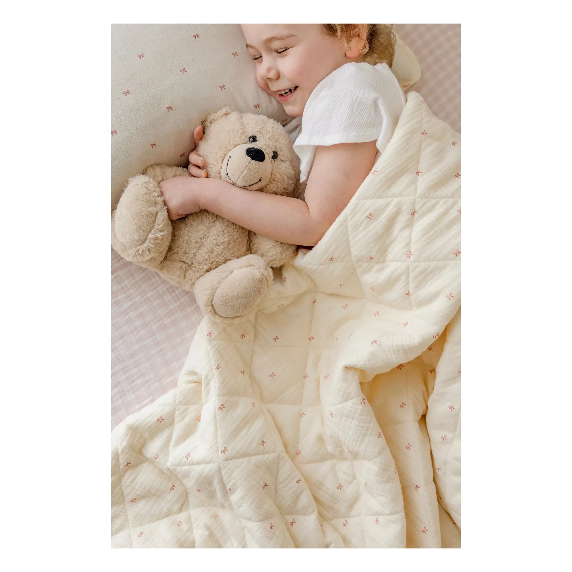 Soft Spot - Ribana gesteppte Decke aus Bio-Baumwolle | Ecru