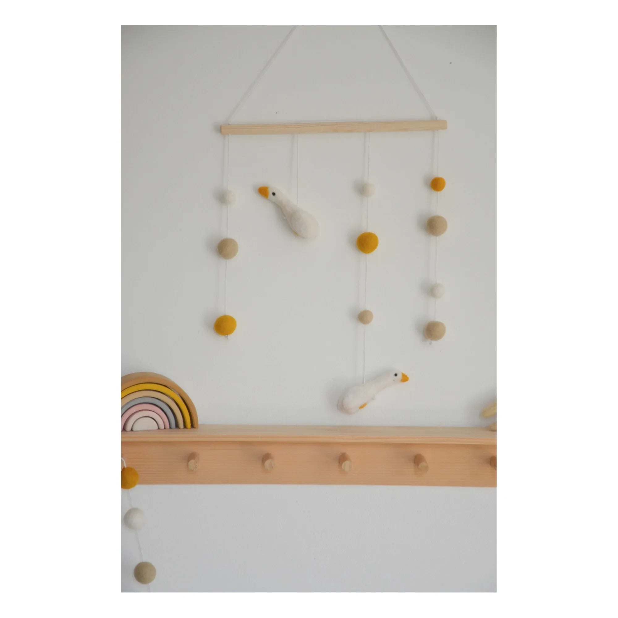 Ruhig – Wandmobile „Gänse“ | Weiß