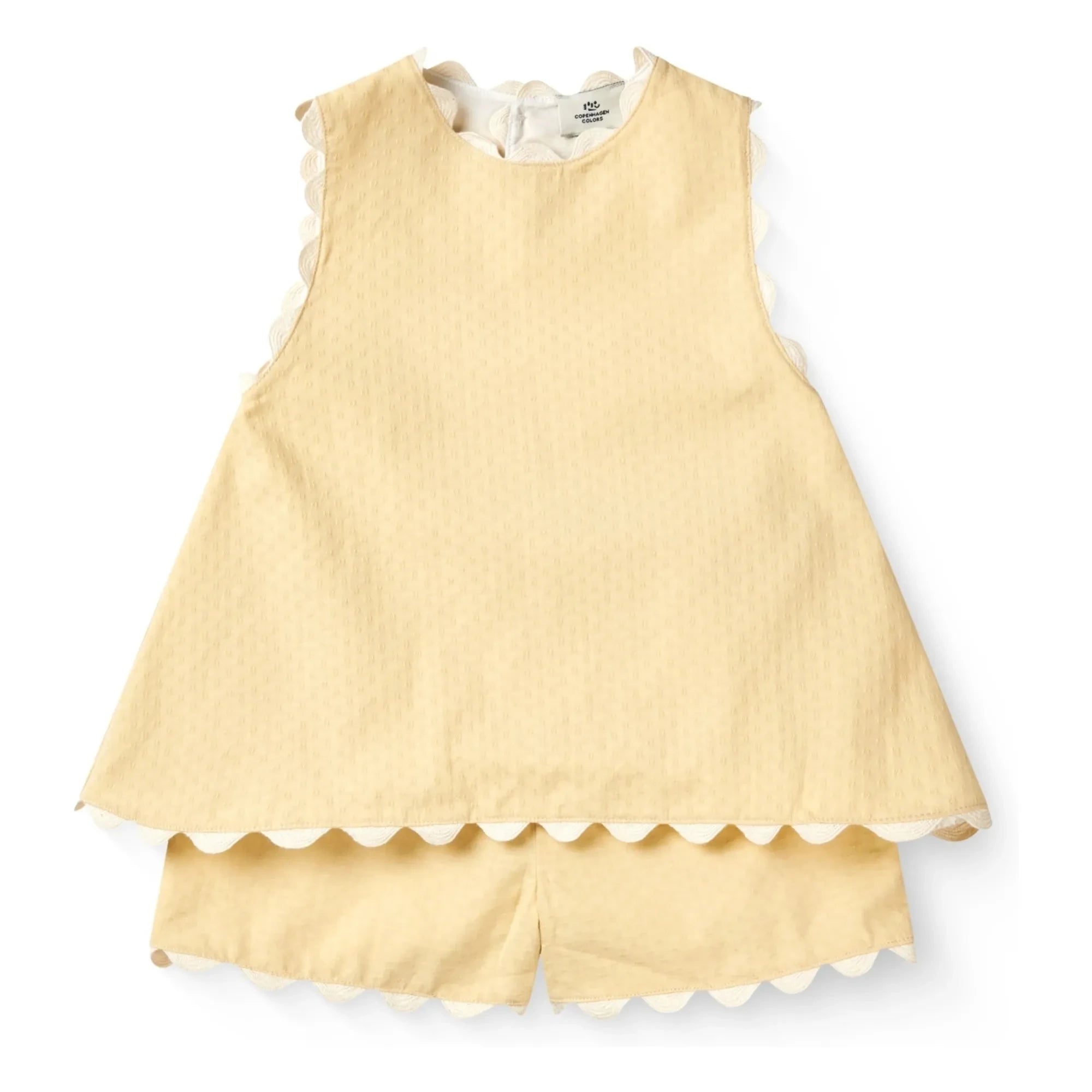 Copenhagen Colors - Bio-Baumwoll-Set mit Wellensaum-Top und Shorts | Blassgelb