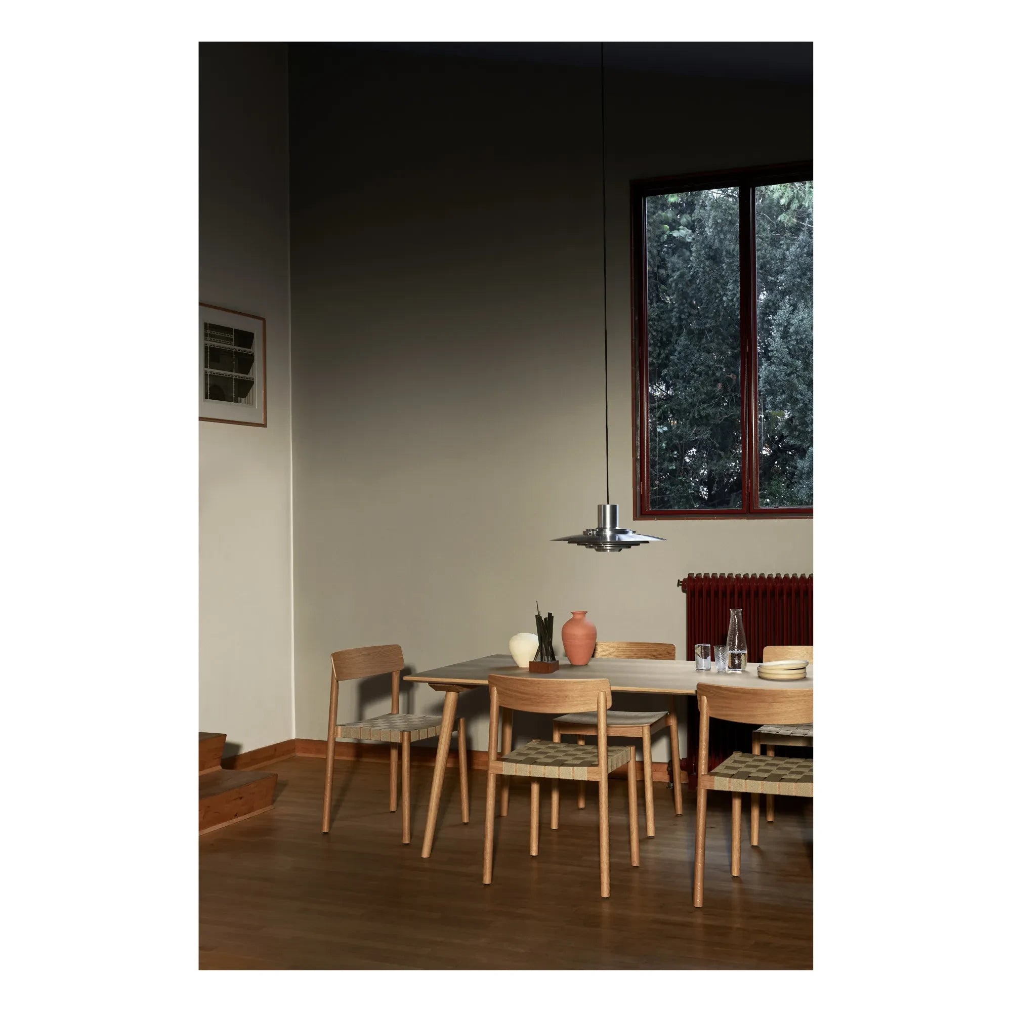 & Tradition - Betty TK1 Stuhl mit Holzfußgestell