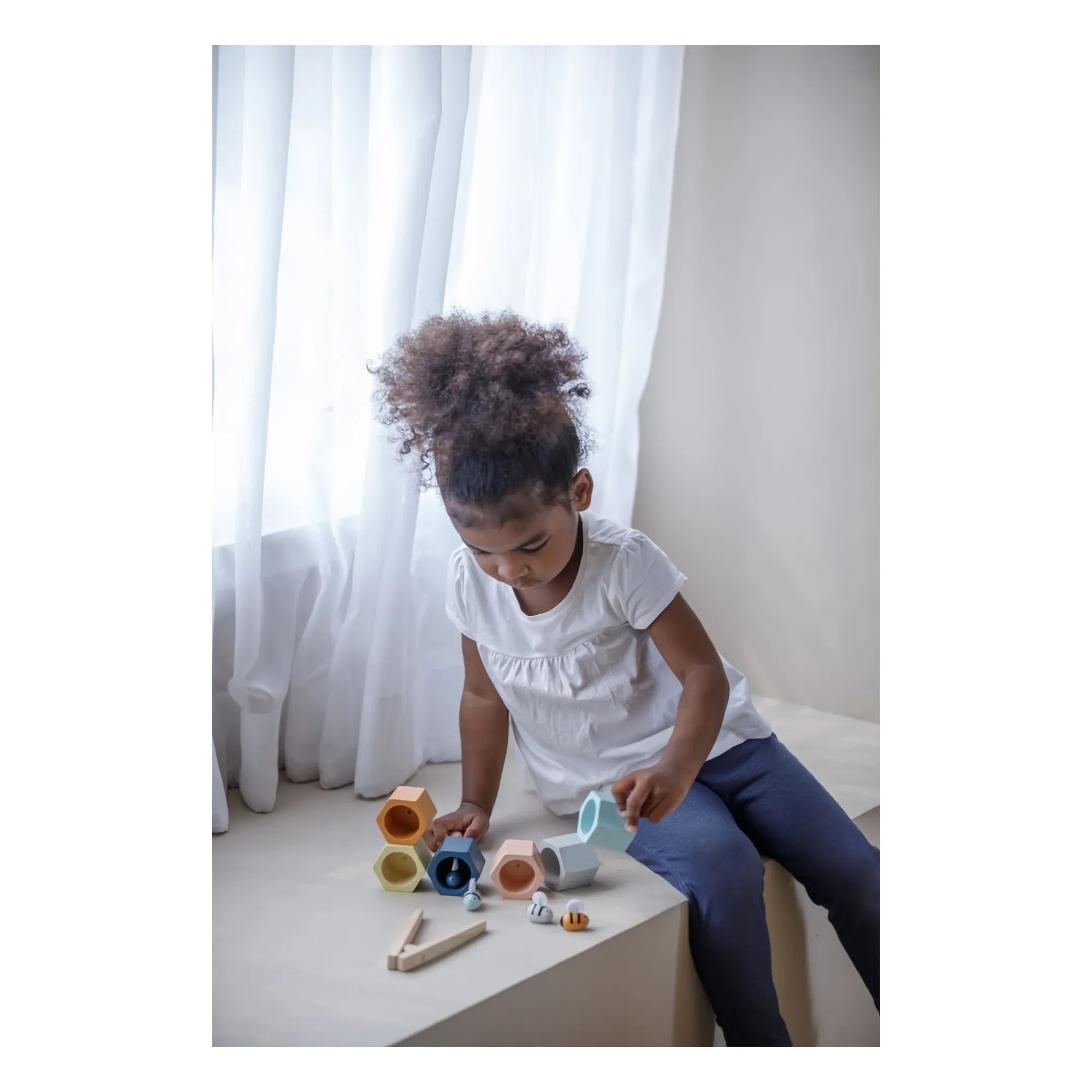 Plan Toys - Honigwaben-Zangenset