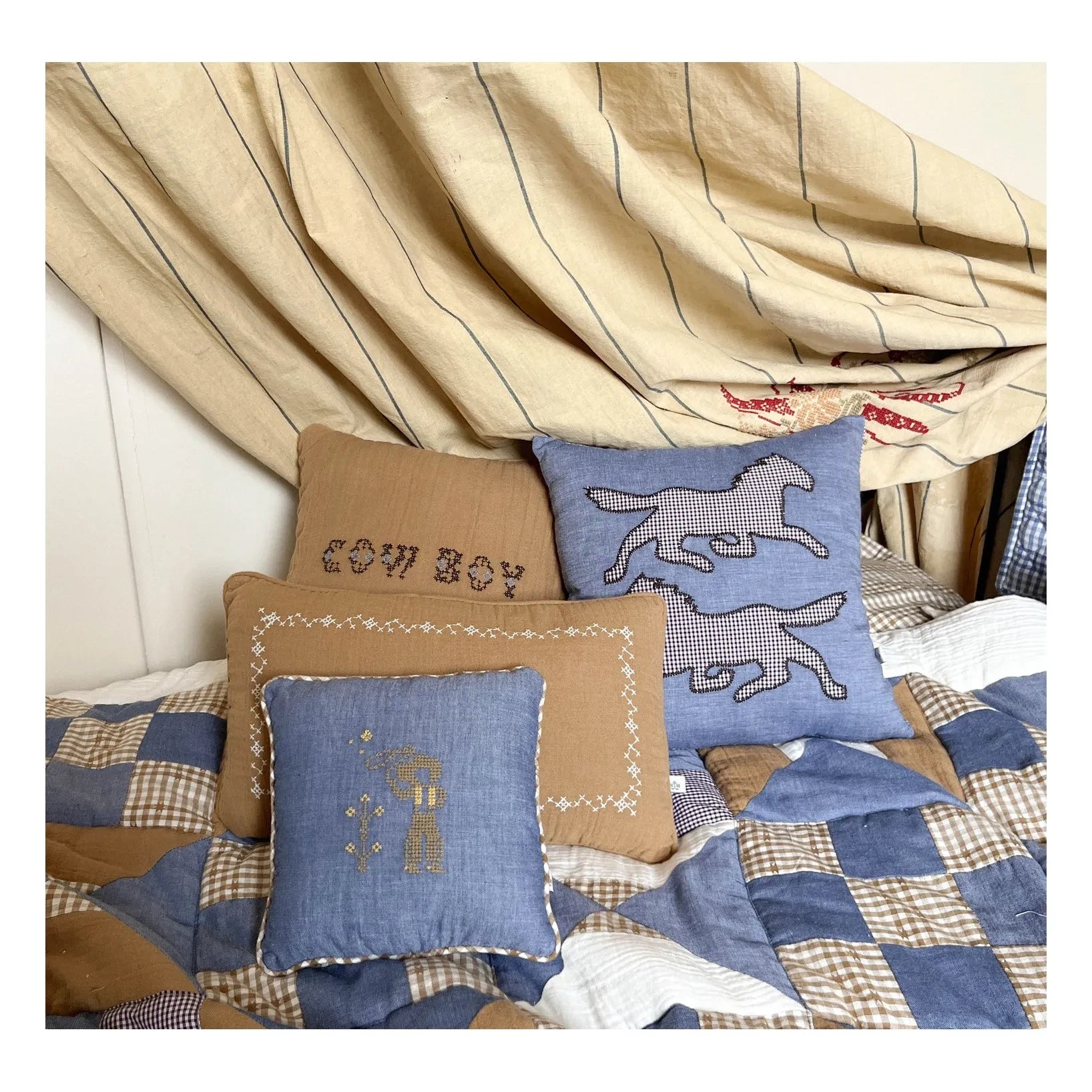 Editions Aimable - Cowboy Hector yastık | Hazel Gauze