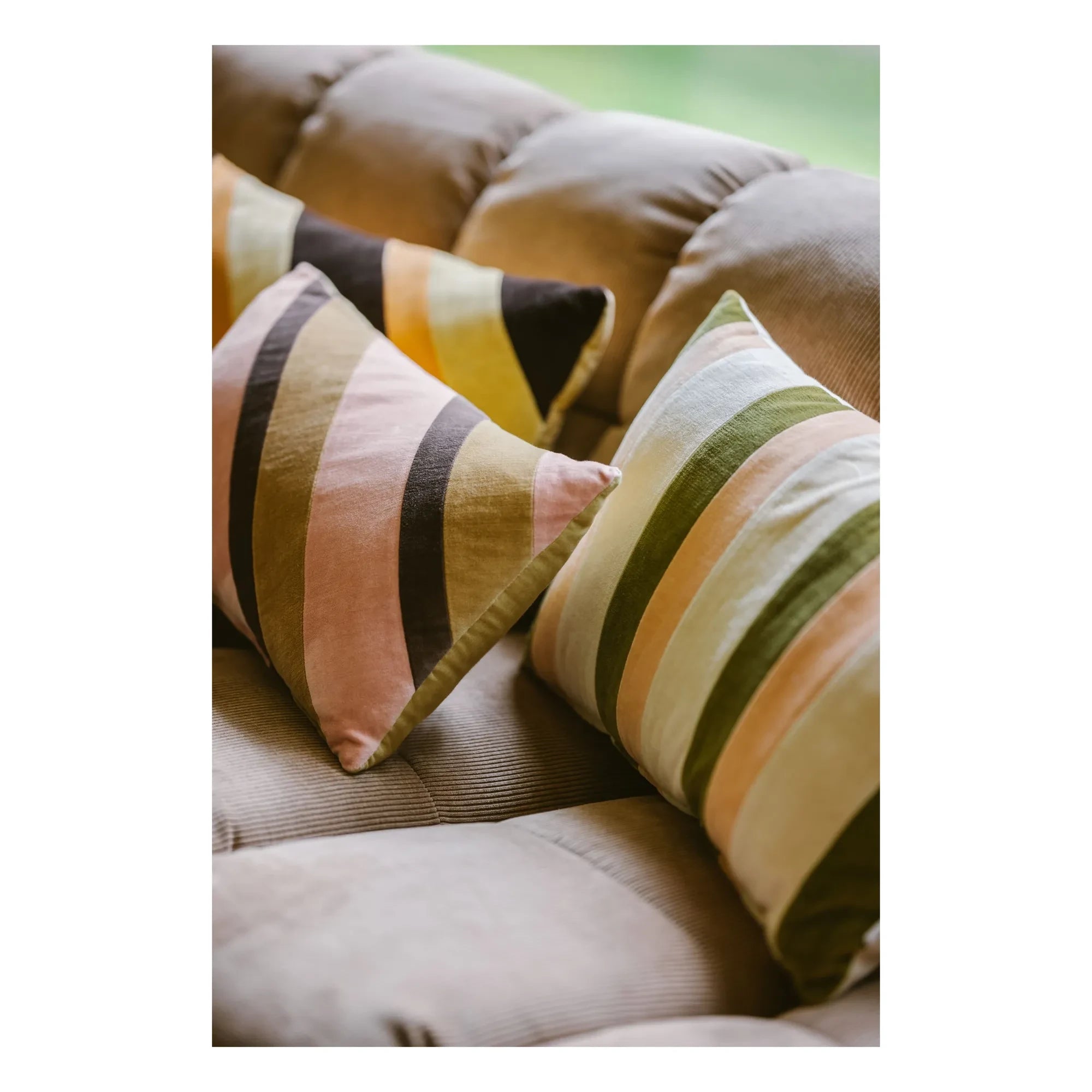 HKliving - Gestreiftes Samtkissen | Creme