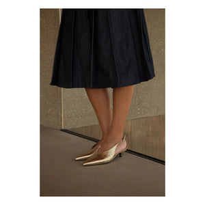 Lachoix - Hinten offene Schuhe mit Metallic-Absatz | Gold