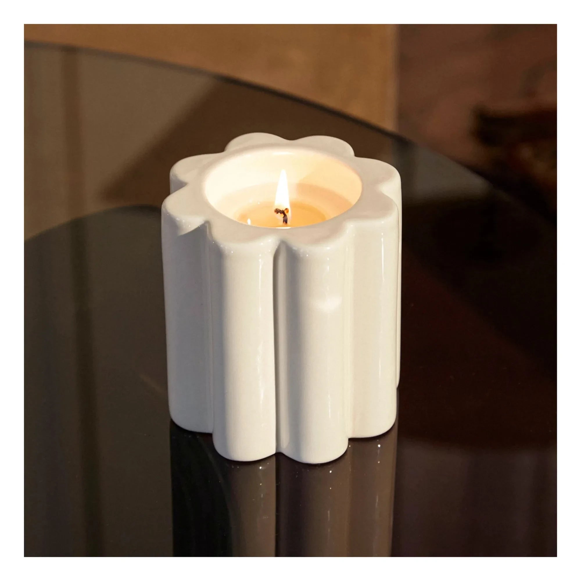 The Socialite Family - Duftkerze La Candela Holzfeuer-Duft | Creme