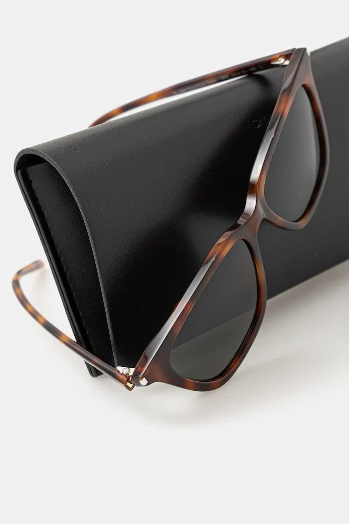 Saint Laurent wayfarer kadın güneş gözlüğü