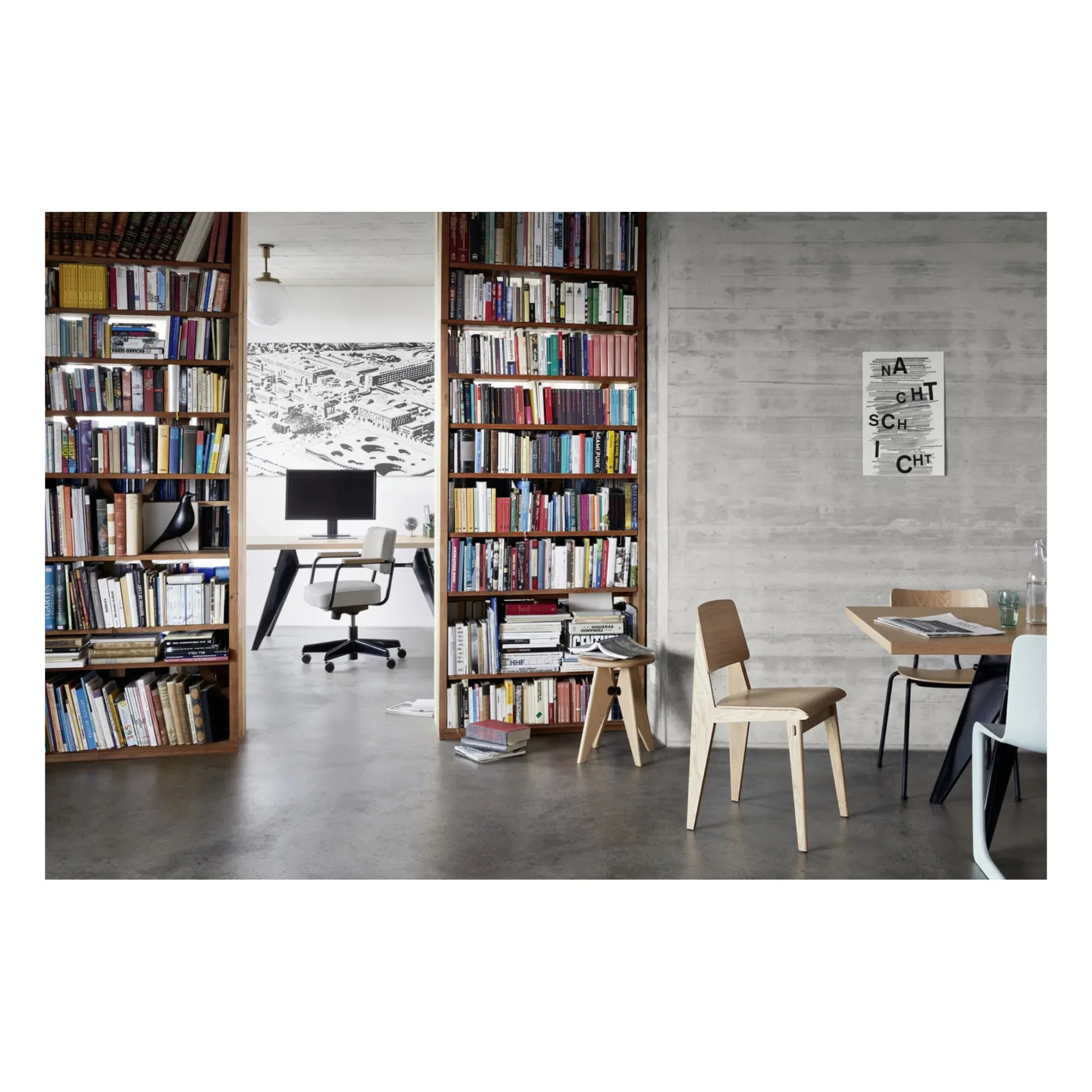 Vitra - Direction Pivotante Bürostuhl, Schwarzes Gestell - Jean Prouvé | Perlengrau