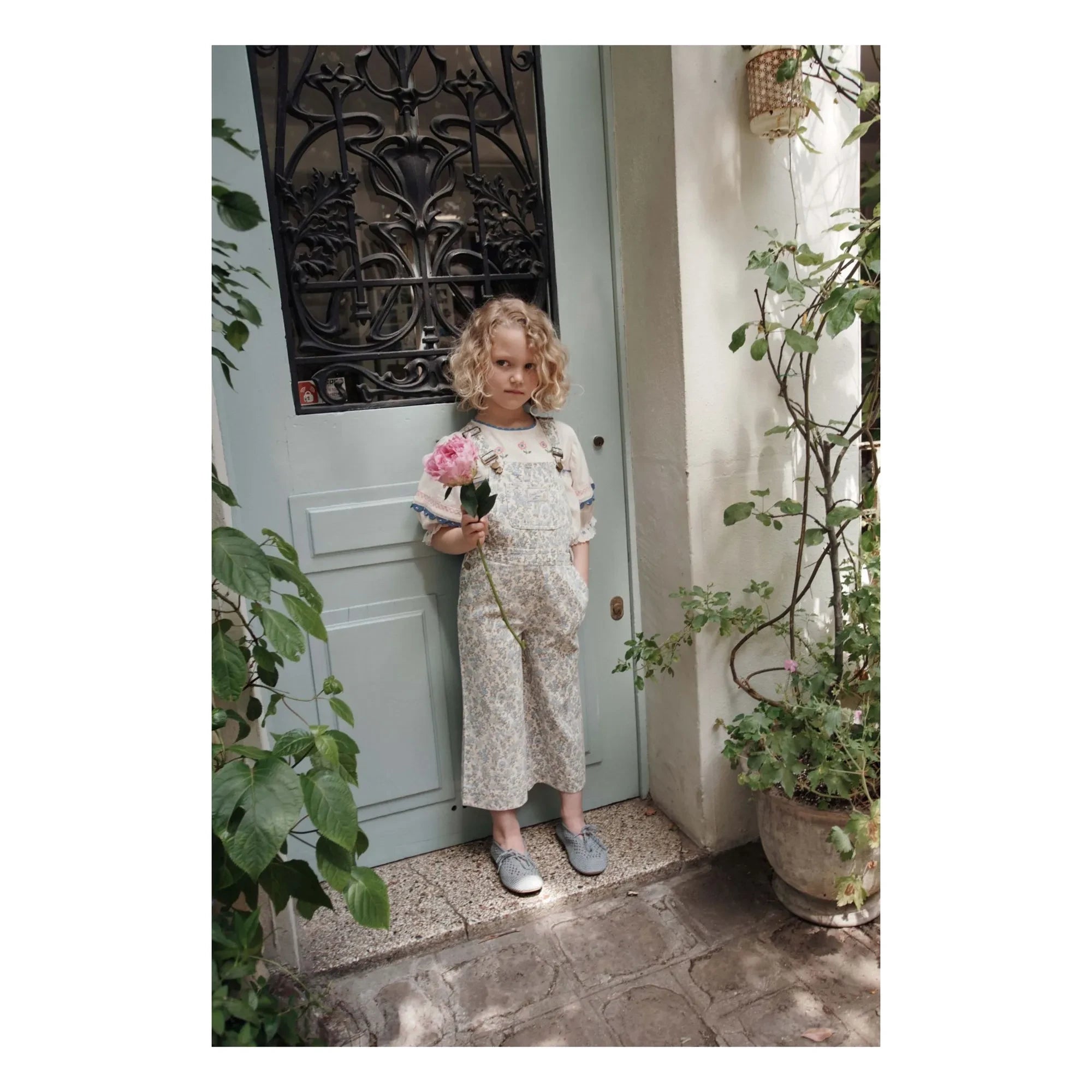 Emile et Ida - Latzhose mit Blumenmuster | Creme