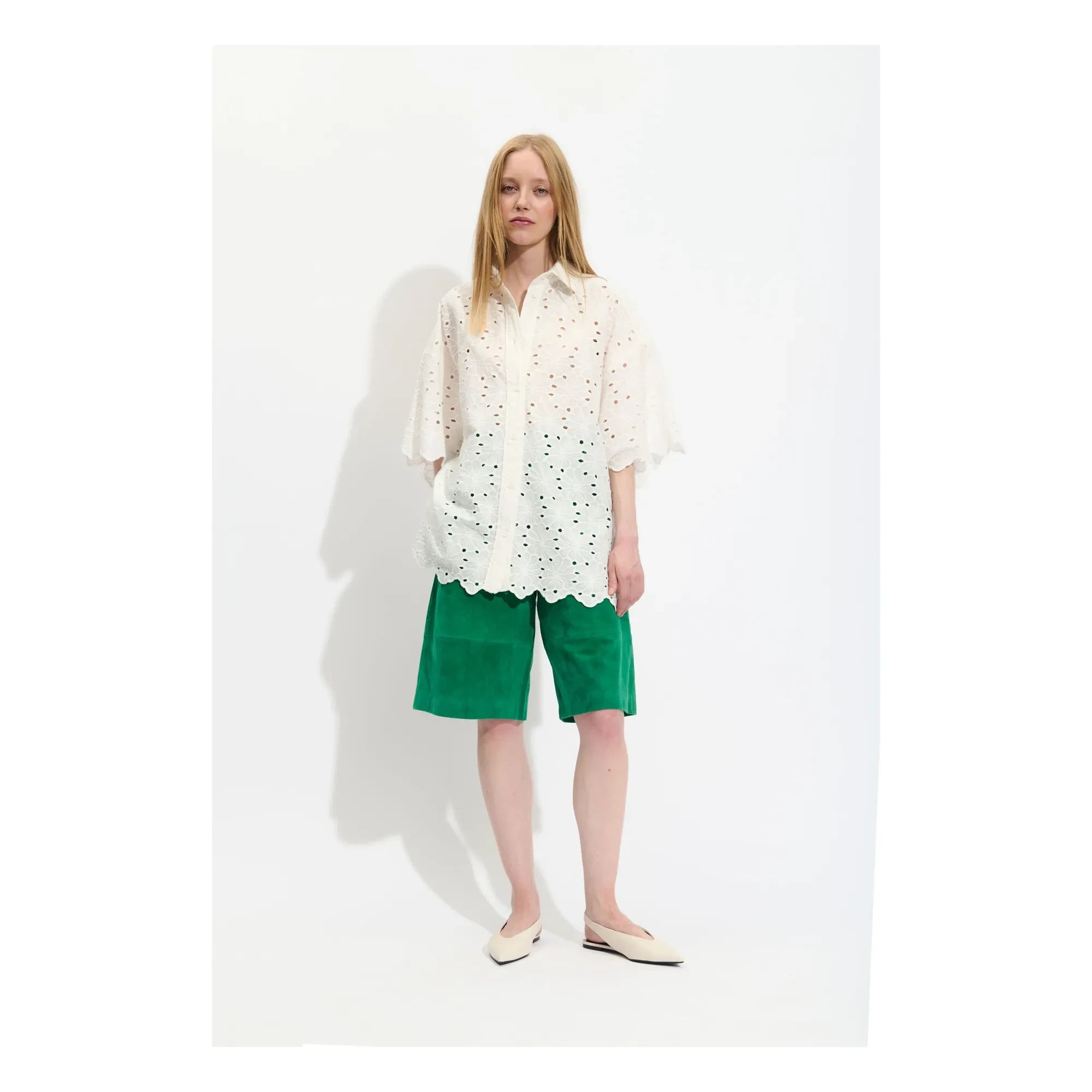 BELLEPIECE - Pio Baumwolle Bestickte Bluse | Weiß