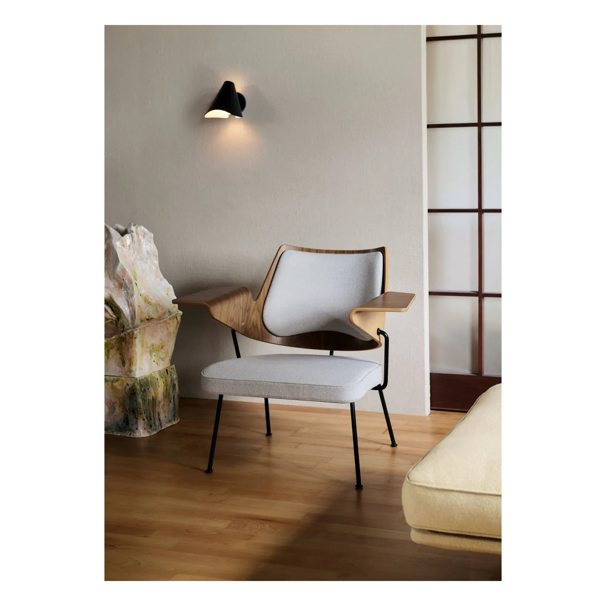 & Tradition - RD8 lounge chair, Robin Day | Hellgrau