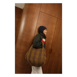 Rose in April - Elisa Tartan Tragetasche | Braun