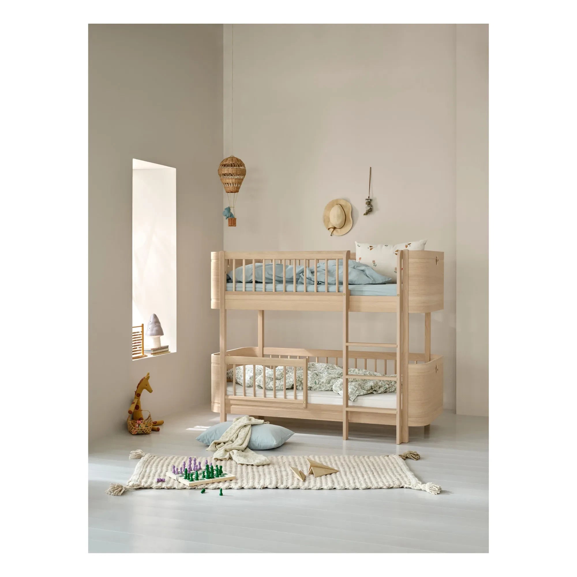 Oliver Furniture - Meşe Wood Mini+ yarı yüksek ranza | Meşe
