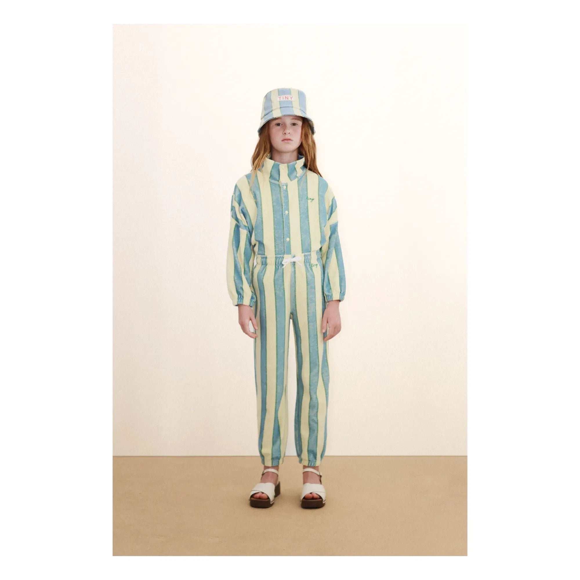 Tinycottons – Gestreiftes Sweatshirt mit Stehkragen und Knopfleiste aus Bio-Baumwolle | Hellgelb