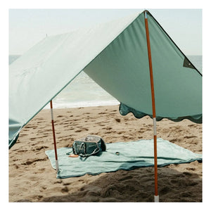 Business & Pleasure Co. - Lochstruktur Strandtuch | Grün