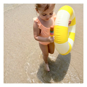Petites Pommes - Olivia aufblasbarer Schwimmring | Zitronengelb