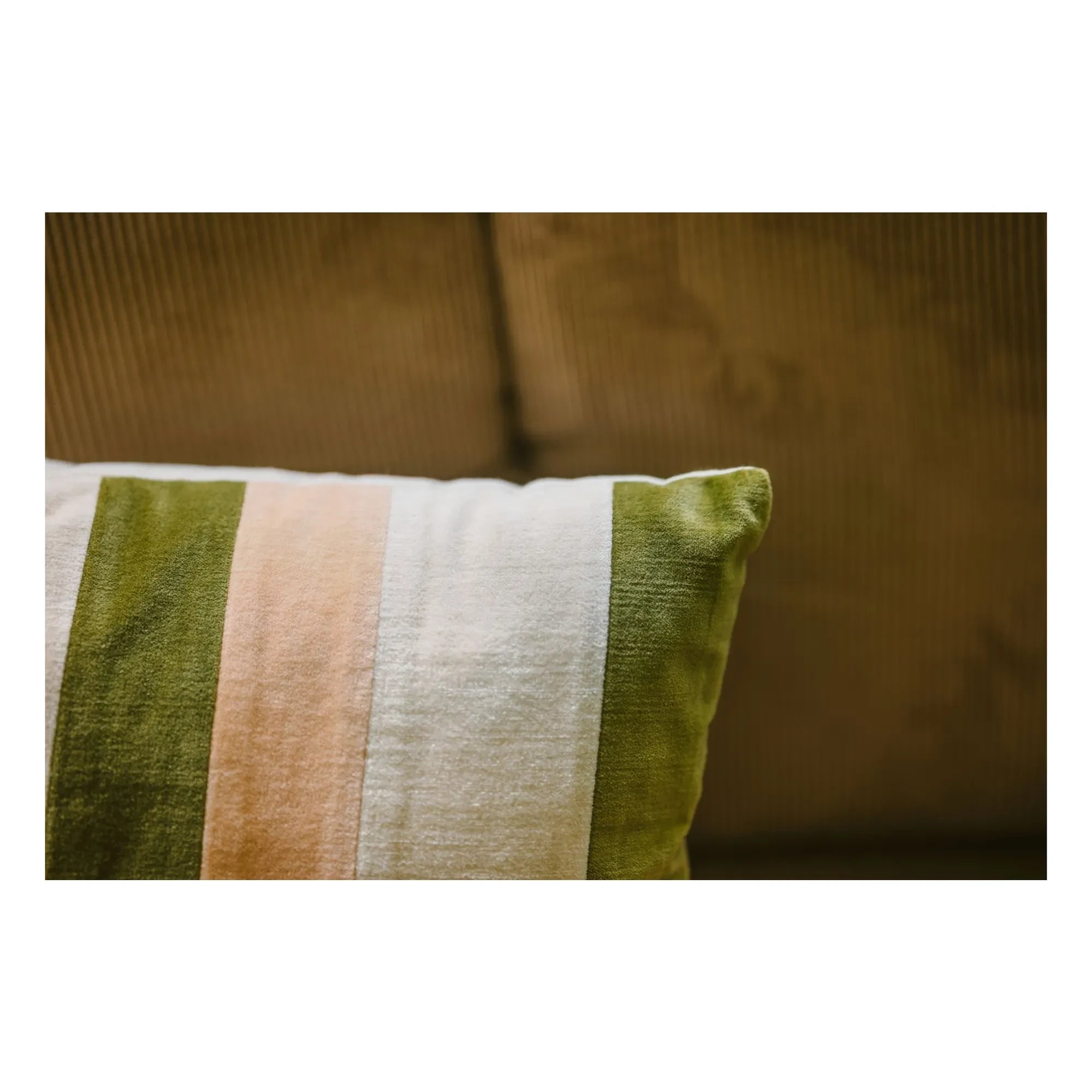 HKliving - Gestreiftes Samtkissen | Creme