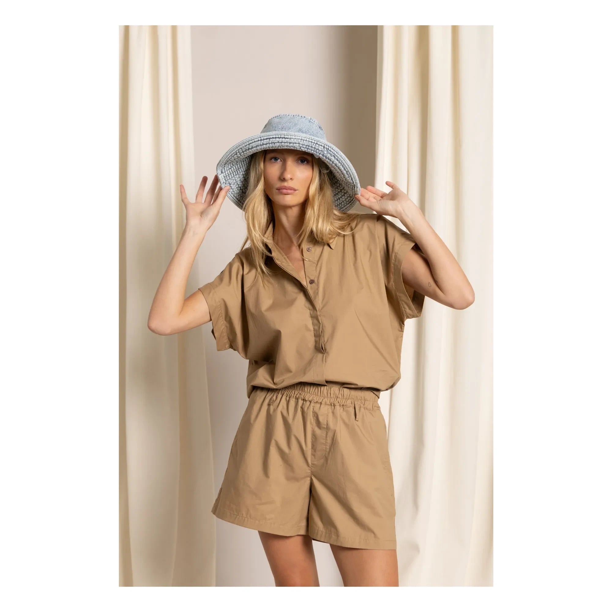 Smallable Woman - Crop Bella Bluse | Eisbraun
