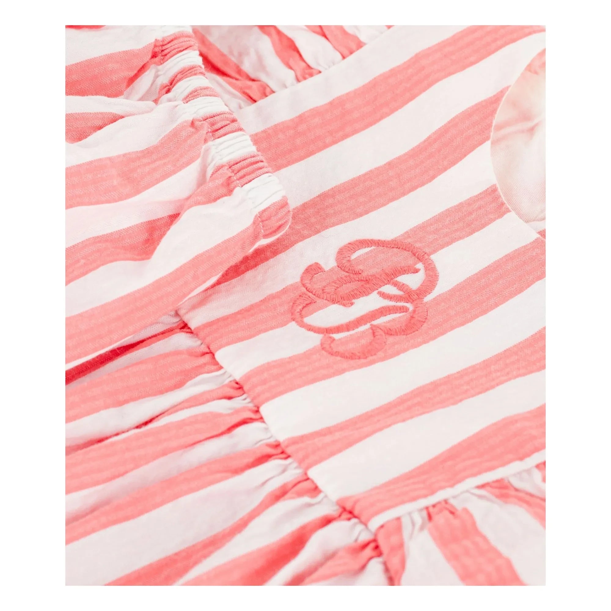Petit Bateau - Gestreiftes Seersucker Kleid aus Bio-Baumwolle und Bloomer-Set | Koralle