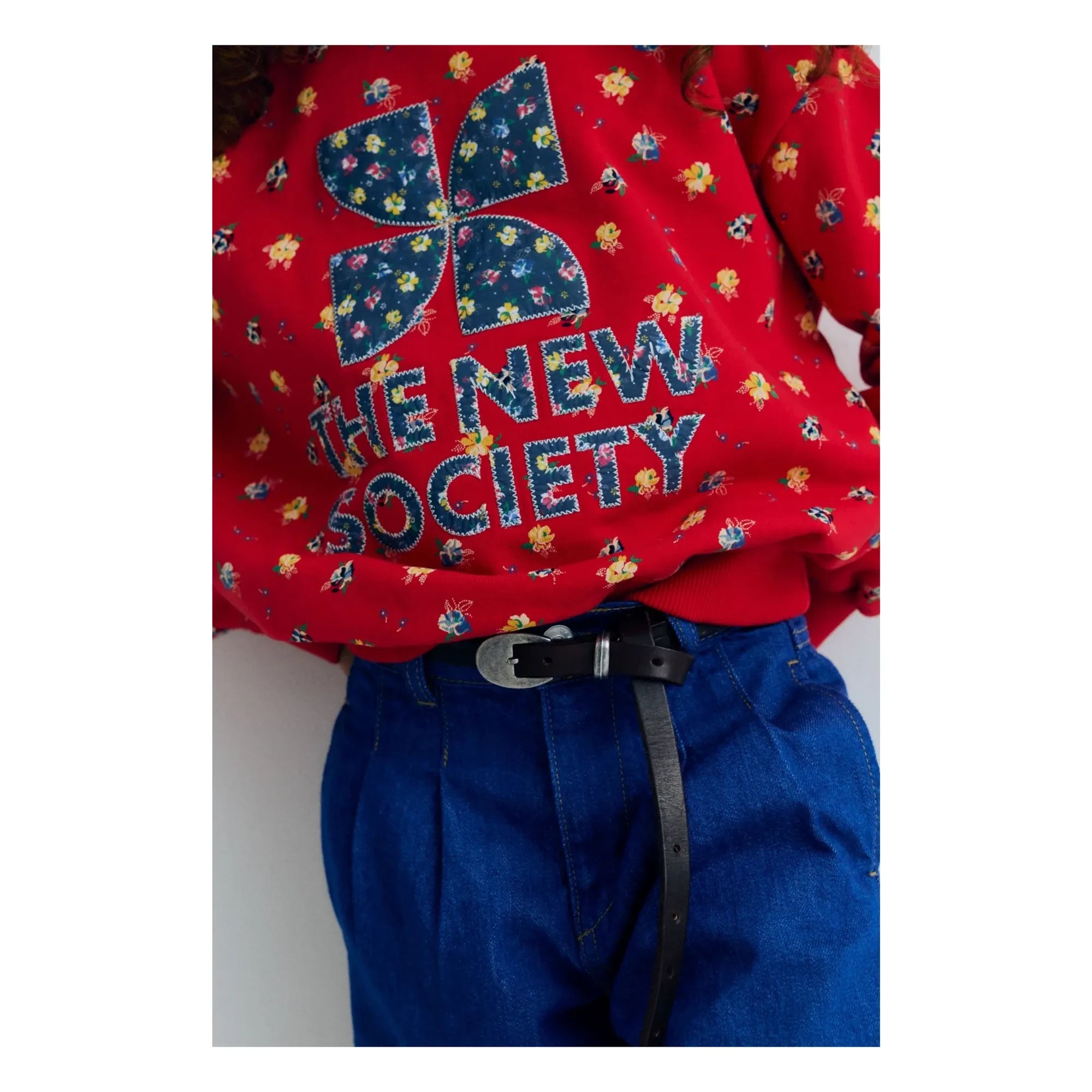 the new society - Jean Tulip | Dunkelblau