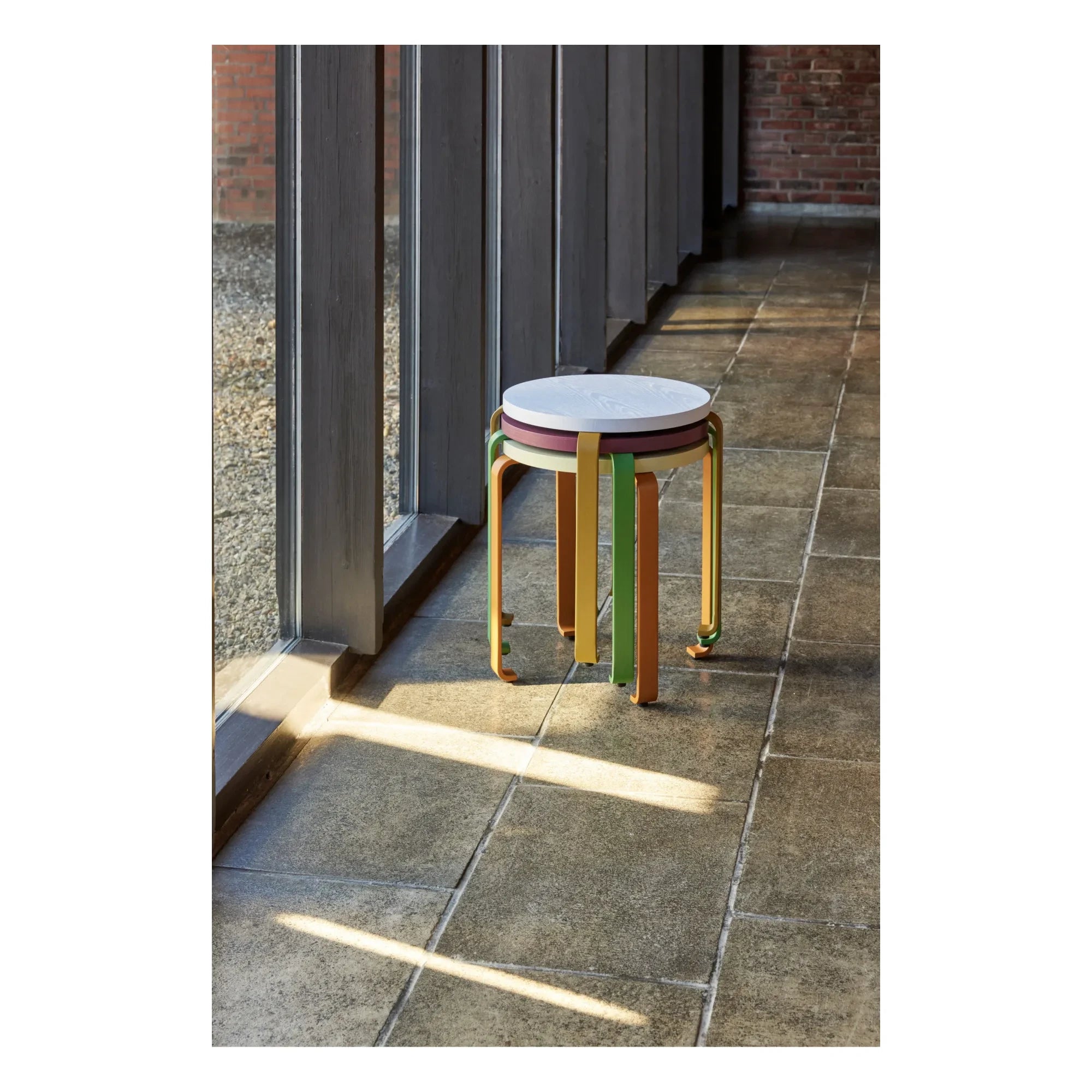 Hübsch - Smile Hocker | Khaki