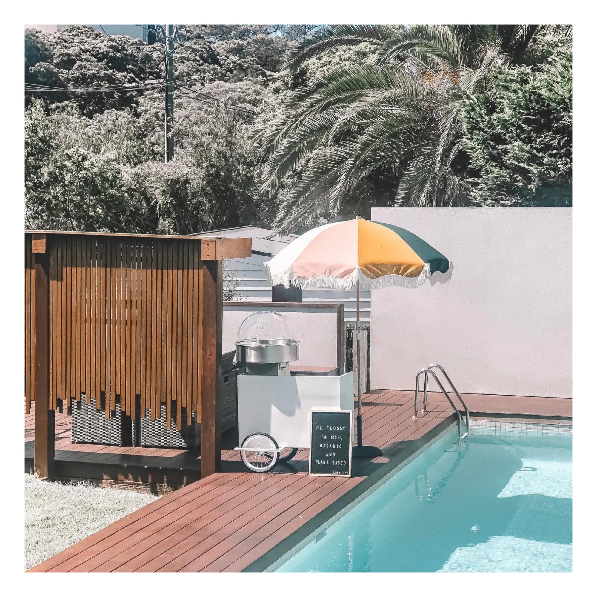 Business & Pleasure Co. - Premium Fransen-Strandschirm