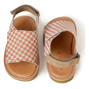 du Loua - Du Veda Geflieste Sandalen | Koralle
