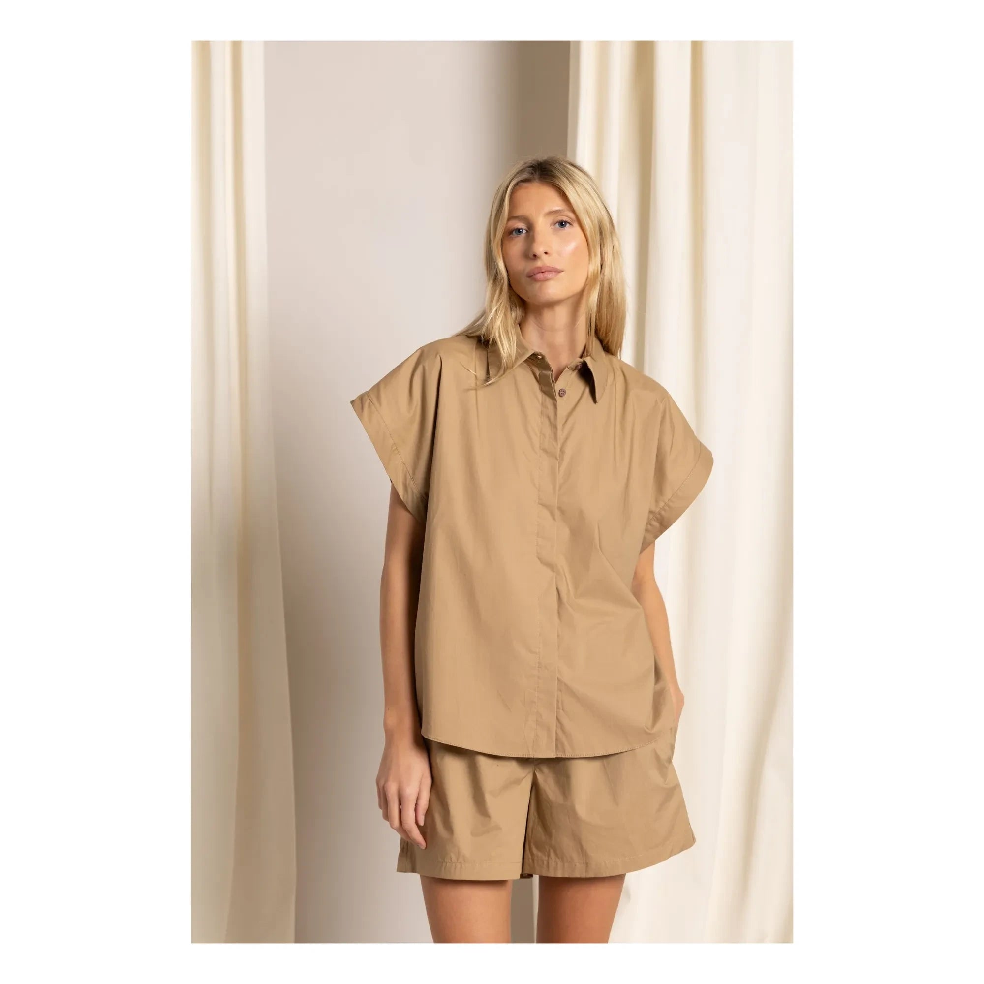 Smallable Woman - Crop Bella Bluse | Eisbraun