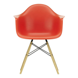 Vitra - Stuhl DAW - Ahornuntergestell - Charles & Ray Eames | Rouge Coquelicot