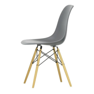 Vitra - DSW Plastikstuhl - Ahorn-Untergestell - Charles & Ray Eames | Granit