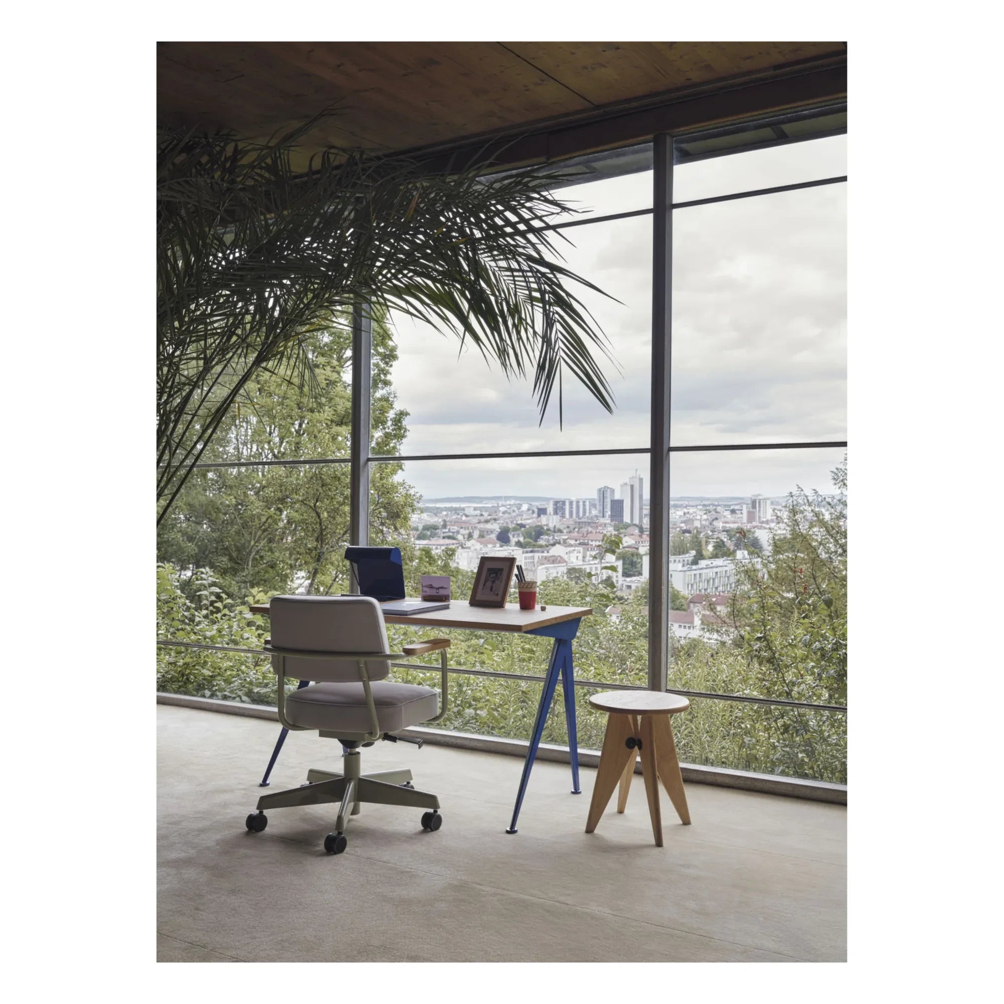 Vitra - Büroleuchte - Jean Prouvé | Elektrisch Blau