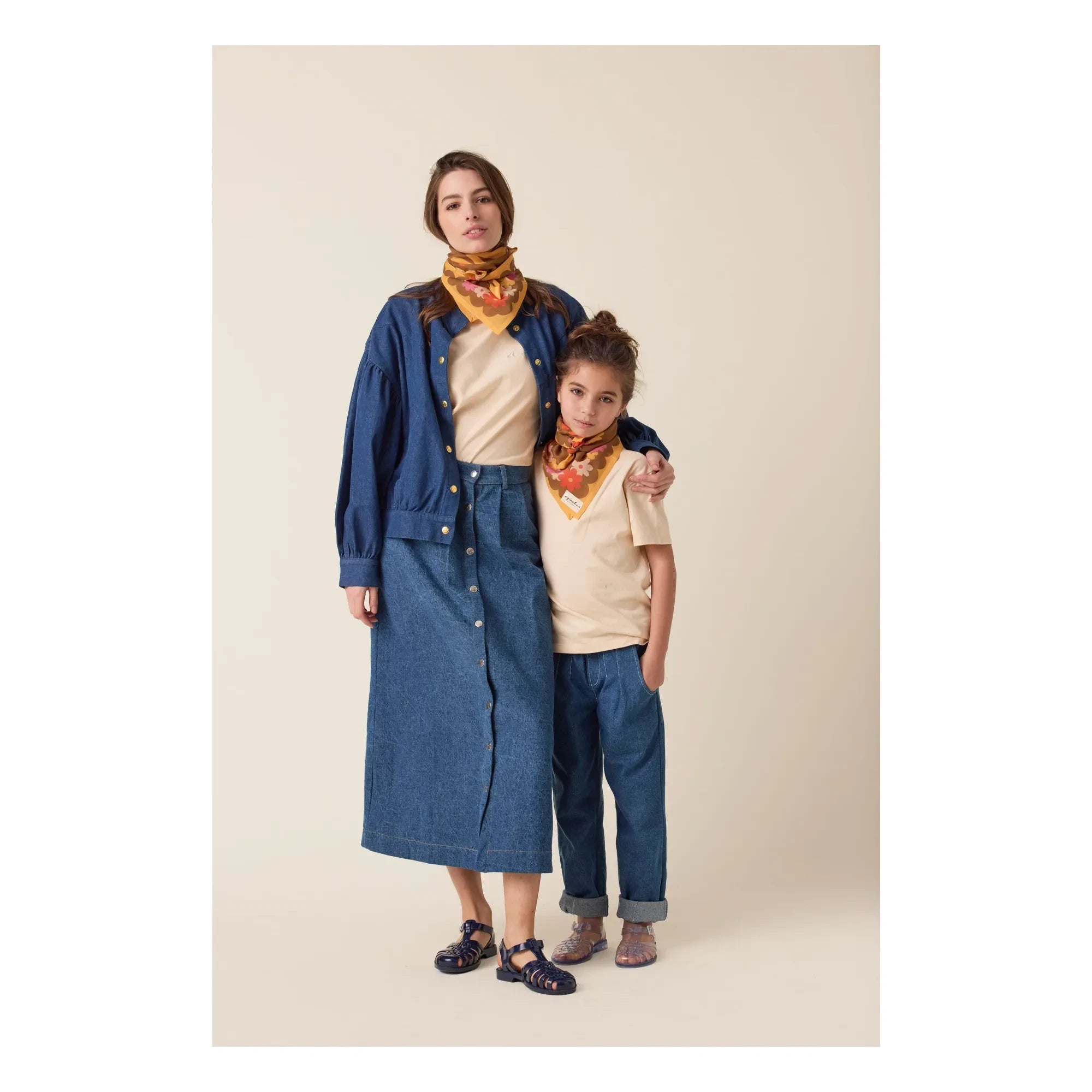Apaches - Mamavida Mom Is Wow Tuch | Khaki