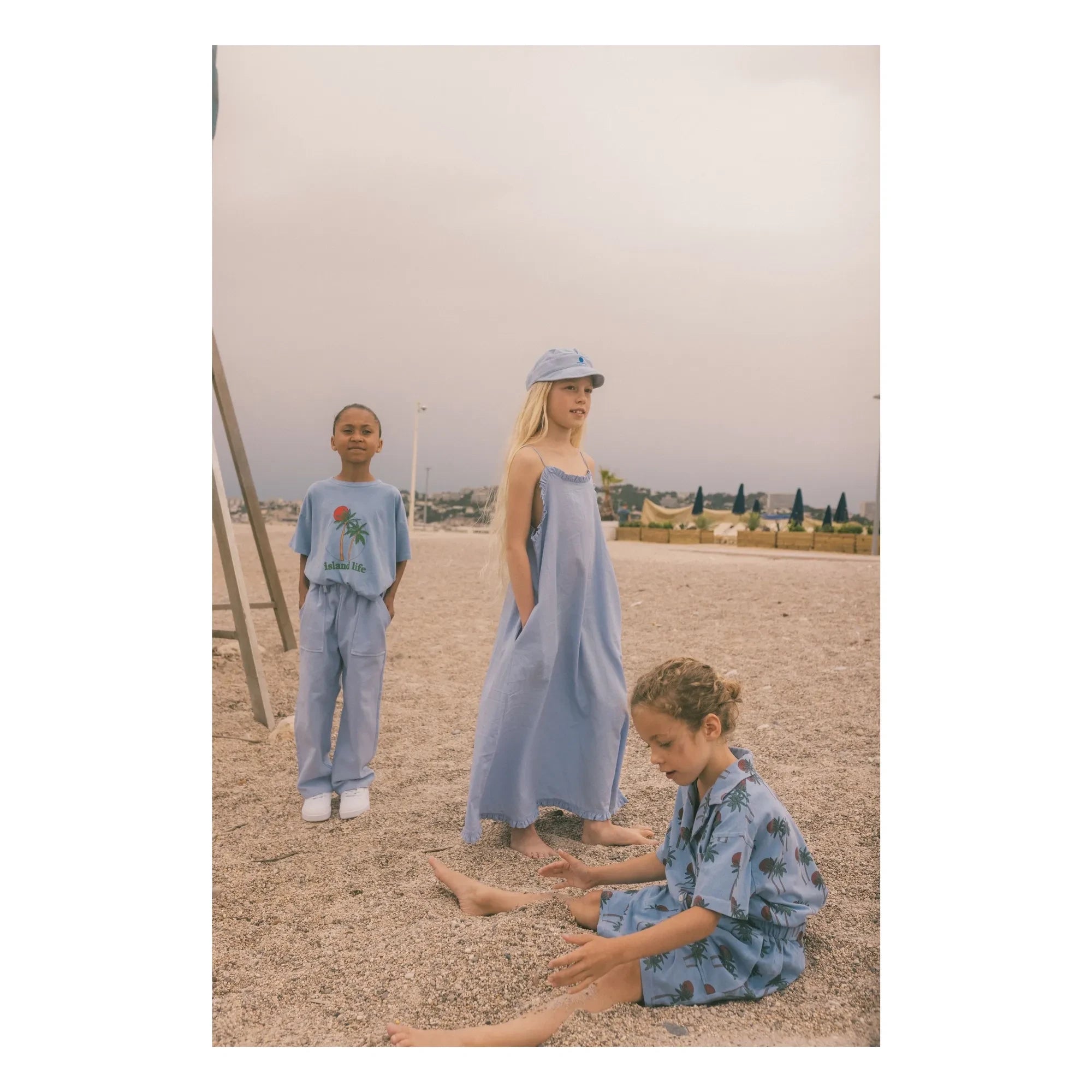 We Are Kids - Luigi Hose | Hellblau