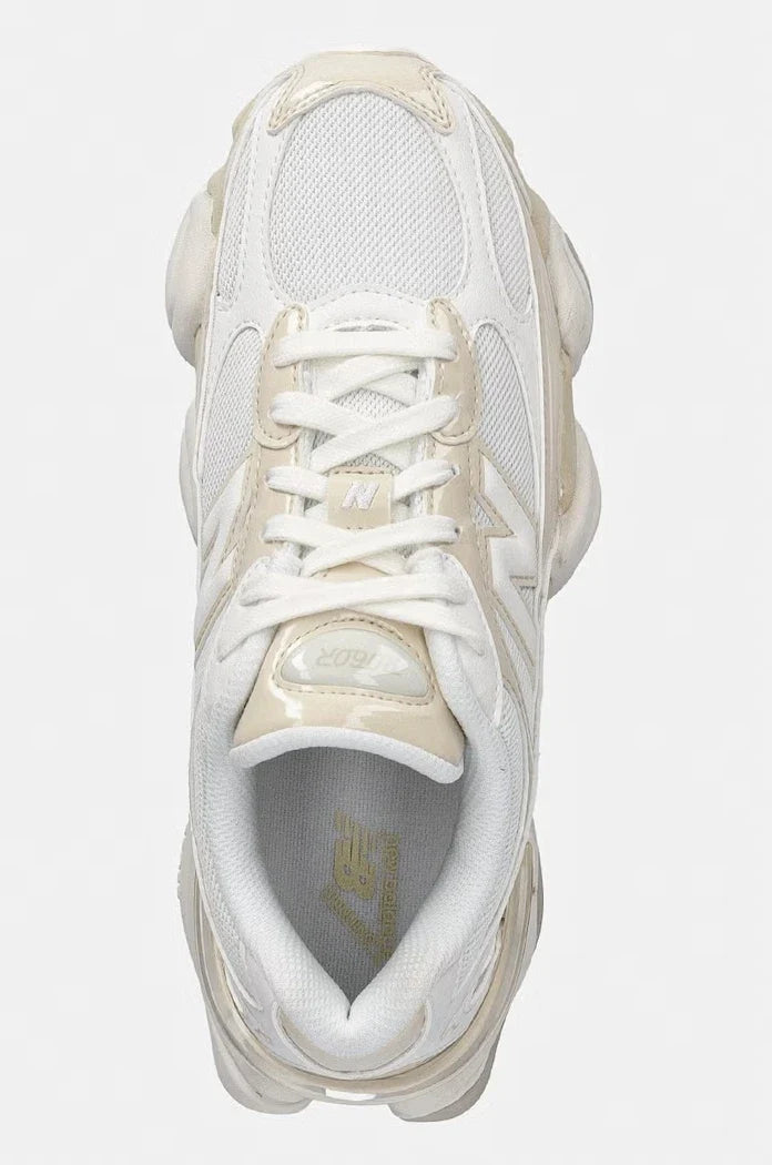 New Balance 9060 Kadın Spor Ayakkabı