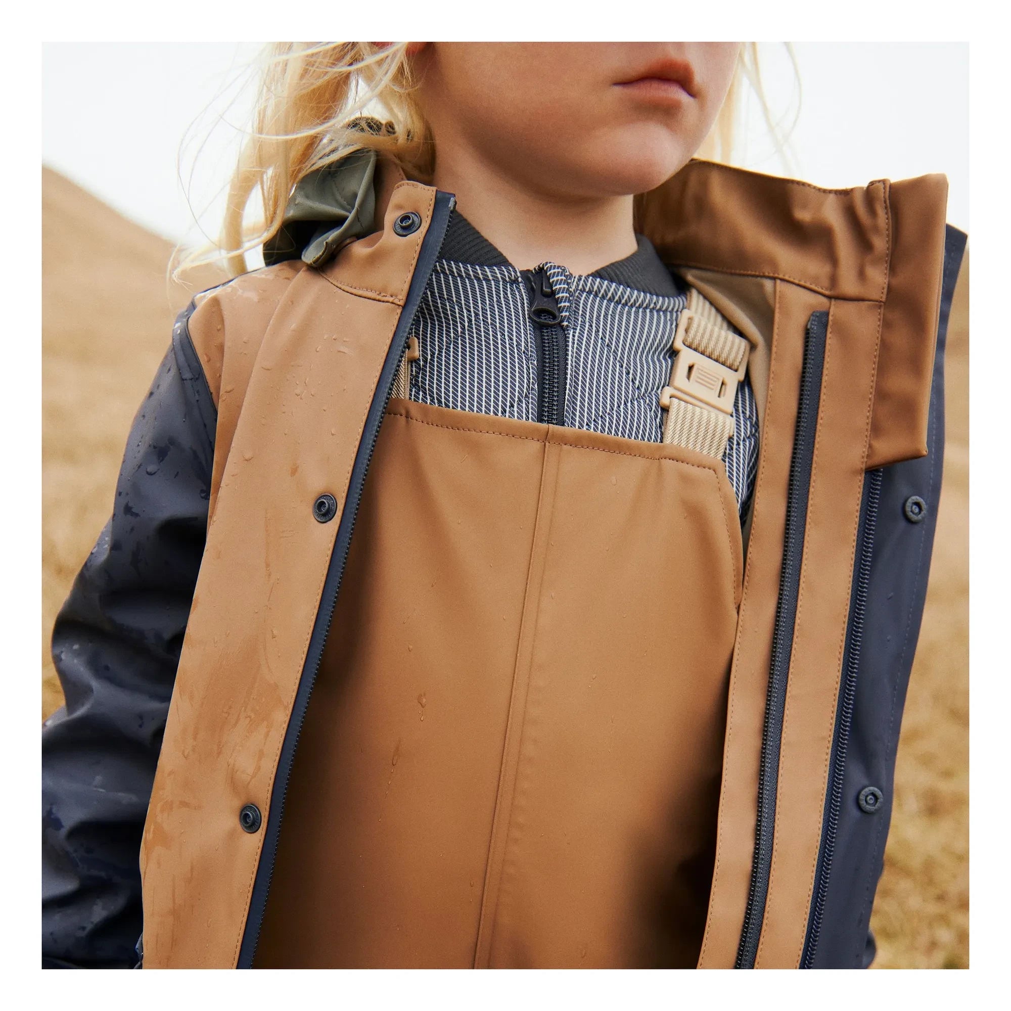 Wheat - Otu Recycelte Faser Wasserdichte Jacke | Graublau