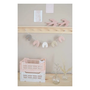 Calm – Girlande aus Filzwolle | Hellrosa