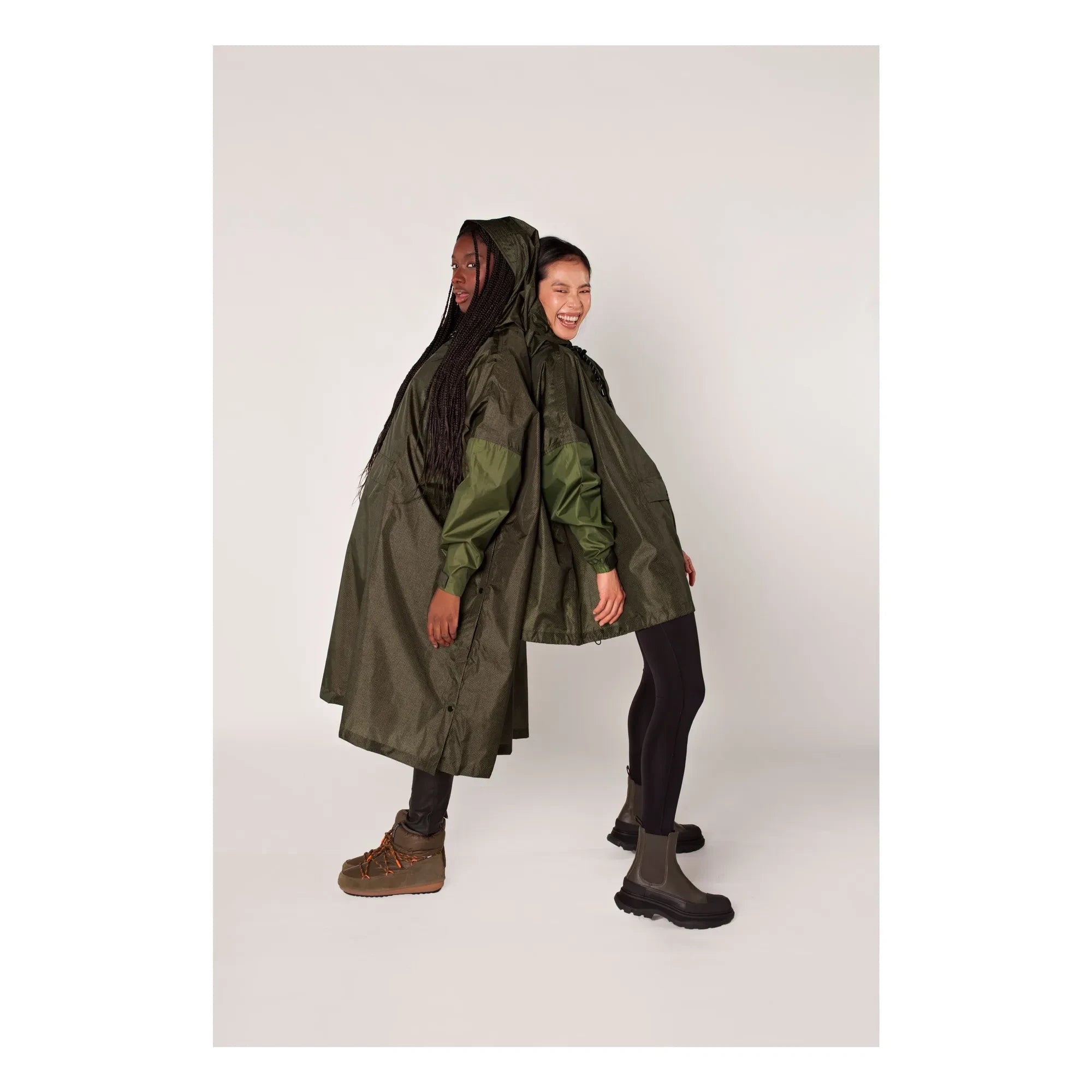 Rainkiss - Fischgrät-Regencape - Damenkollektion | Braun