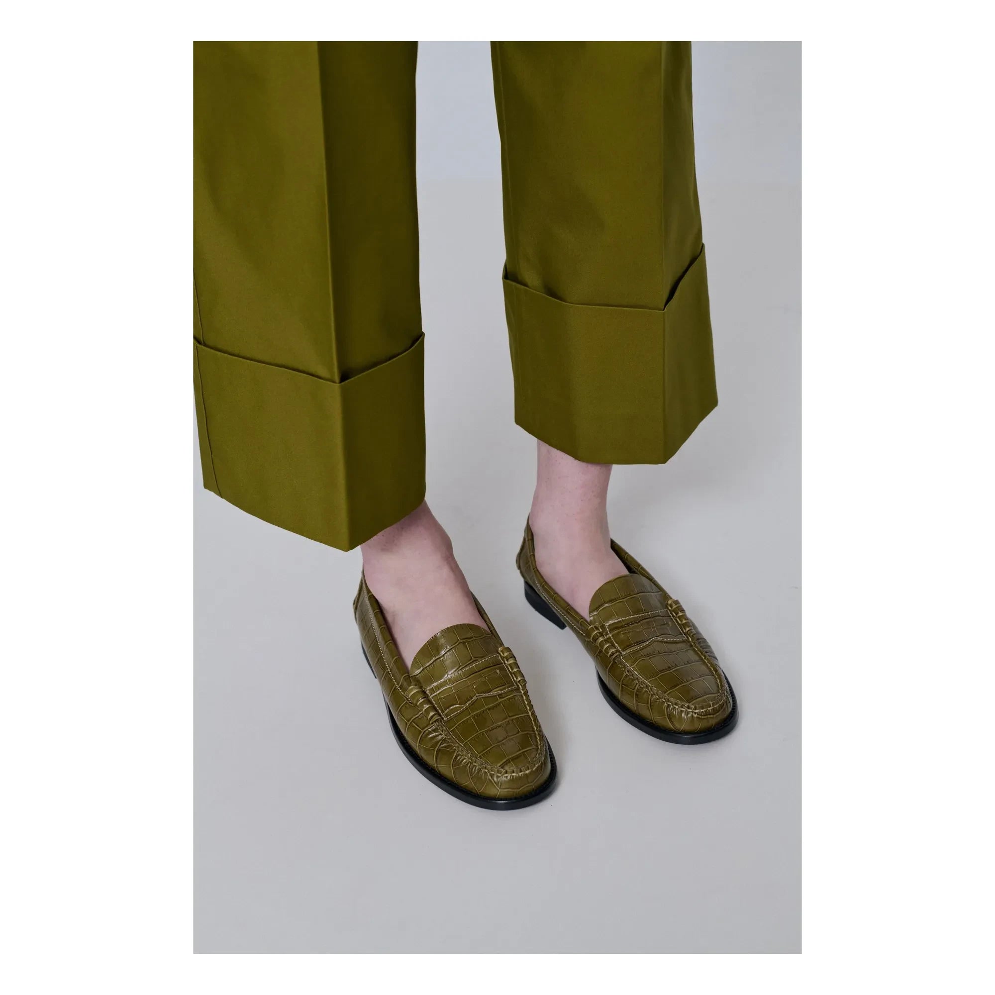 Augusta - Zoe Loafer mit Krokoprägung | Olivgrün
