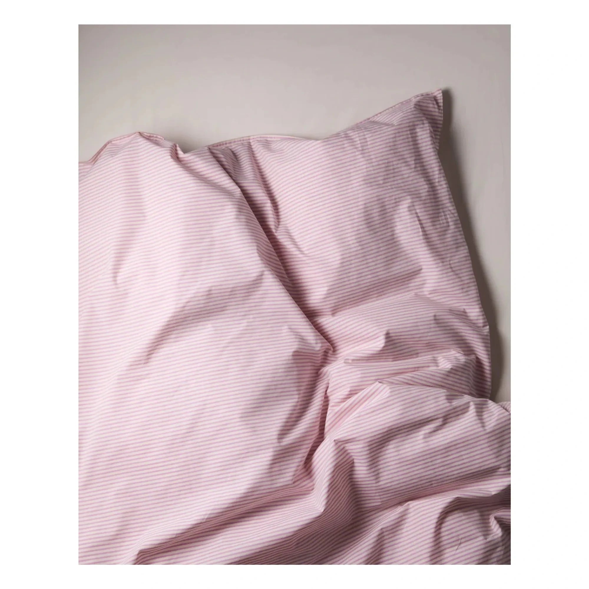 Suite 702 - Gestreifter Bettbezug aus Bio-Baumwolle | Rosa