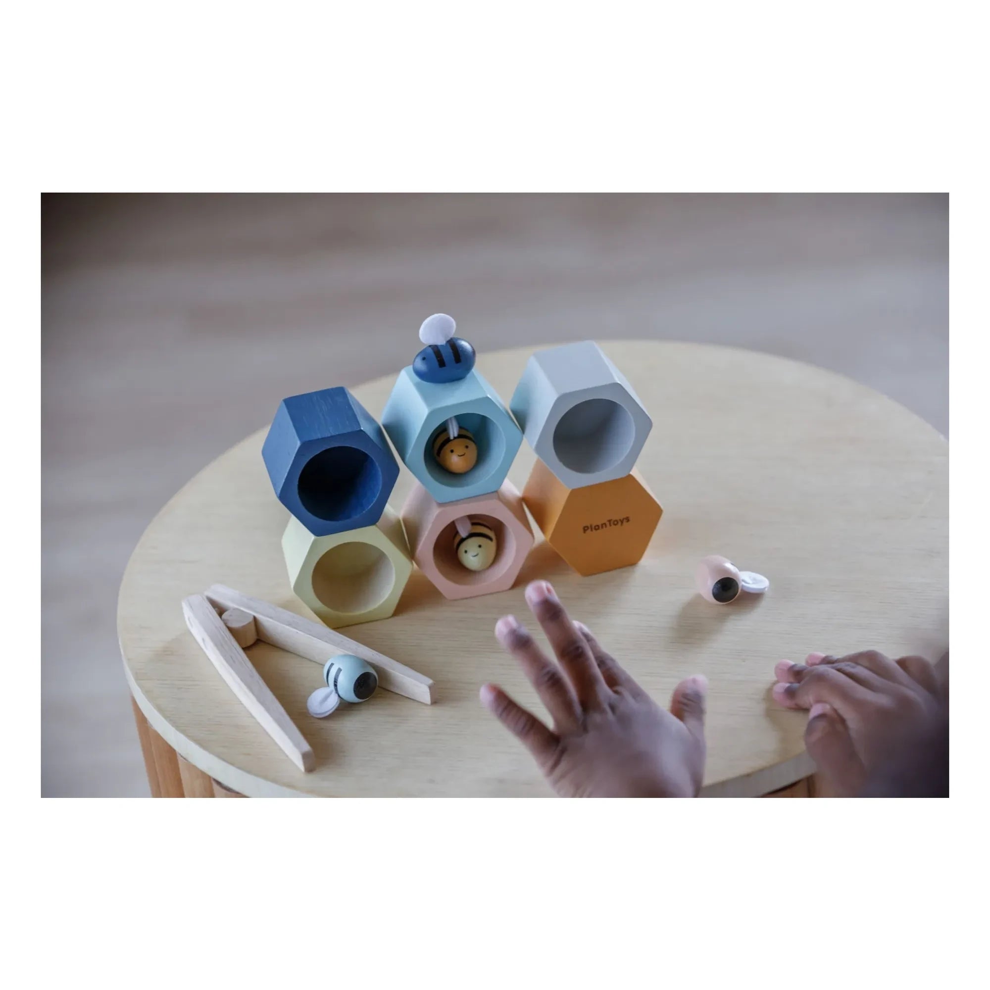 Plan Toys - Nachziehtier Hund Teak