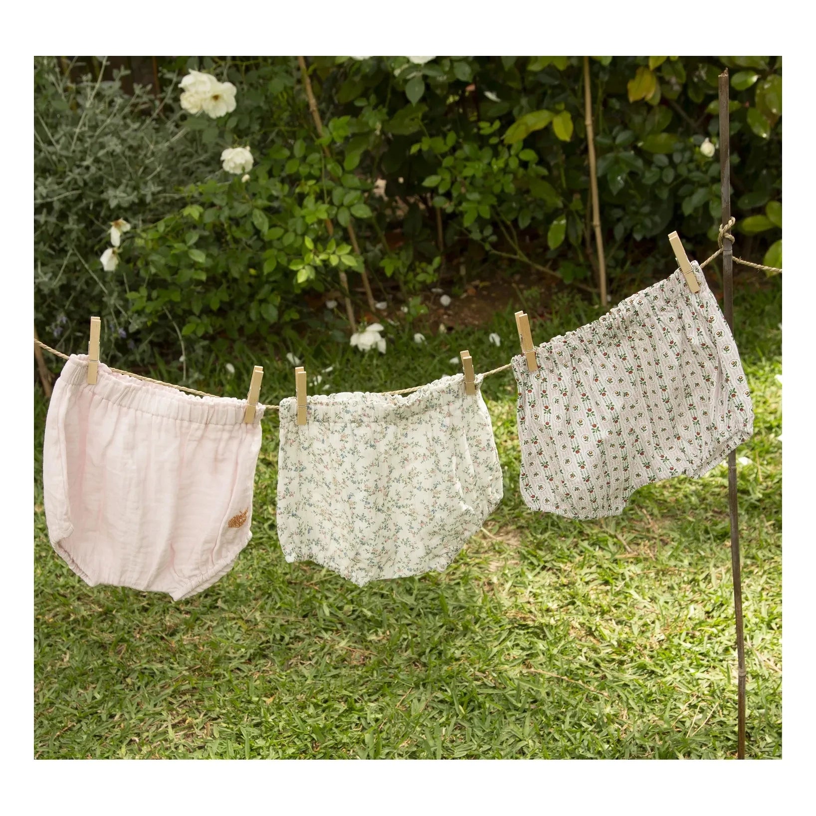 Editions Aimable - Bérénice Bloomer | Pommette Poplin