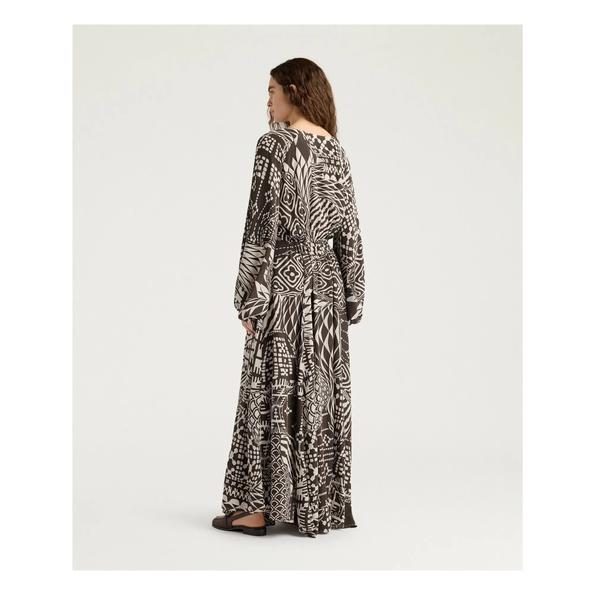 Momoni - Francisco Seidenkleid | Schokolade