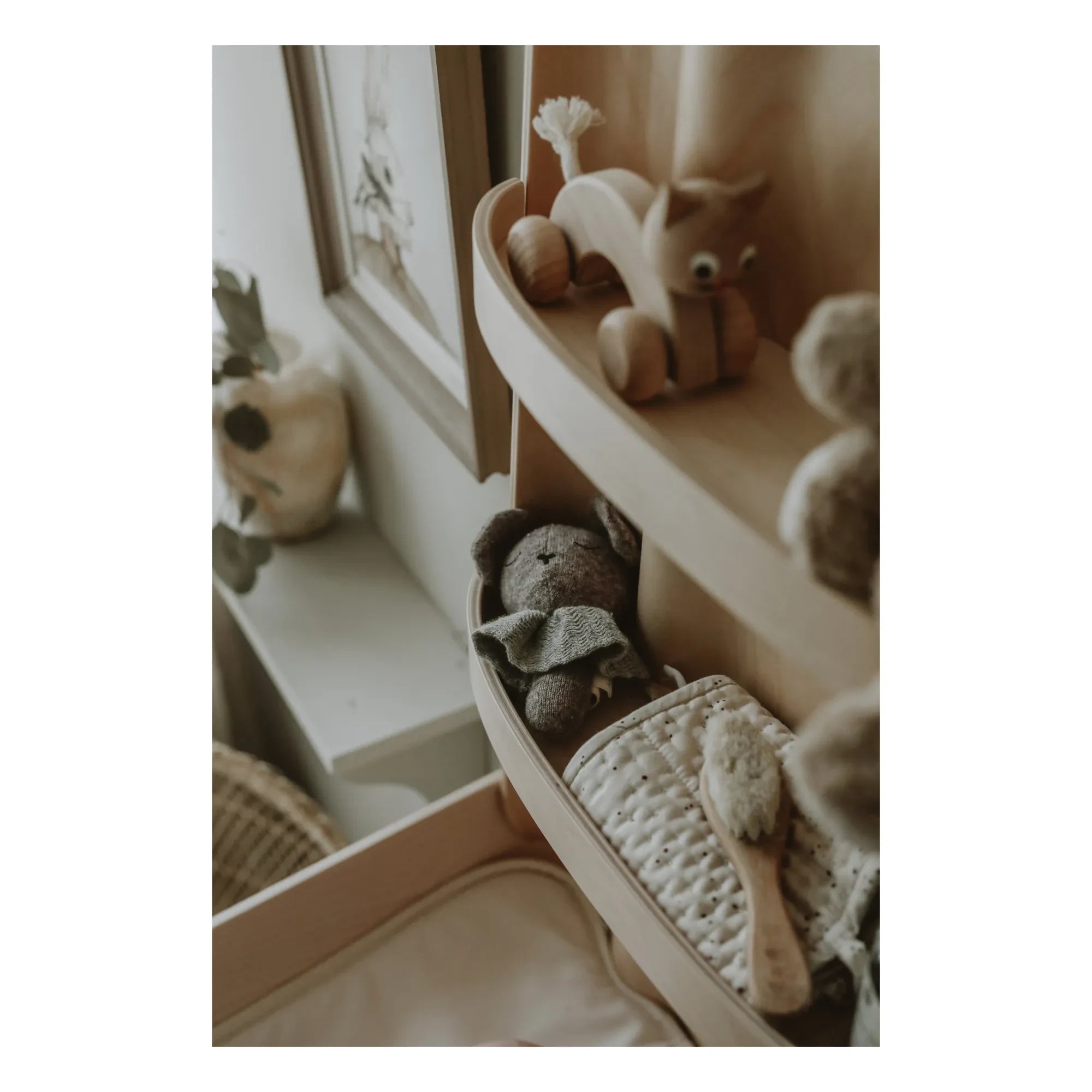 By BO design - Duvara monte alt değiştirme masası - doğal
