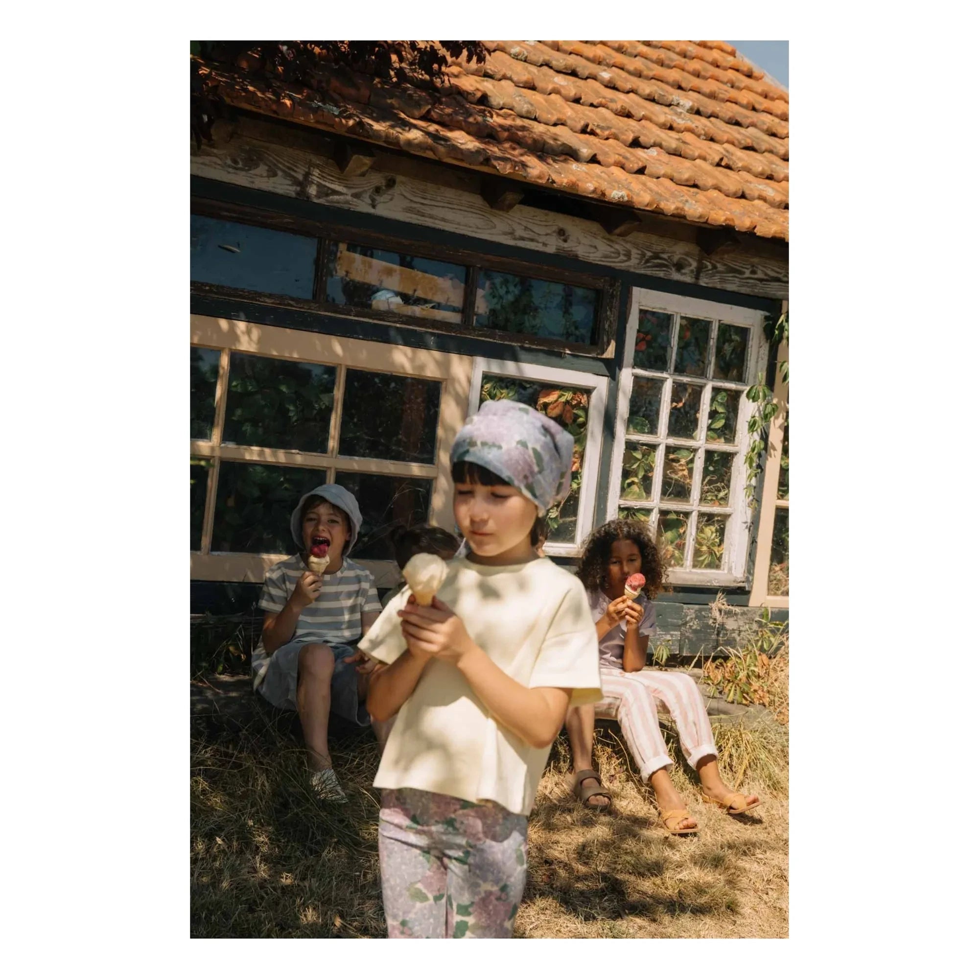 Studio Bohème - Radfahrerin Jeannie Flowers Bio-Baumwolle | Lila
