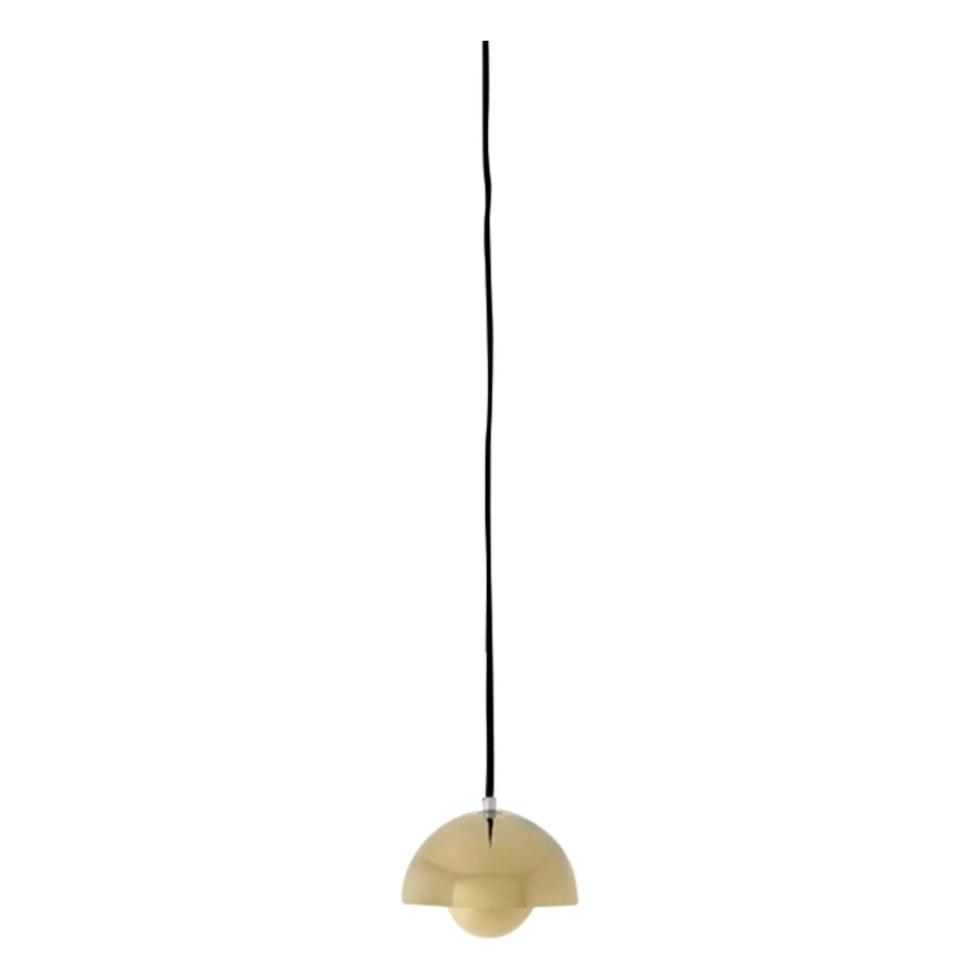 & Tradition - Flowerpot VP10 Pendelleuchte, Verner Panton | Gold
