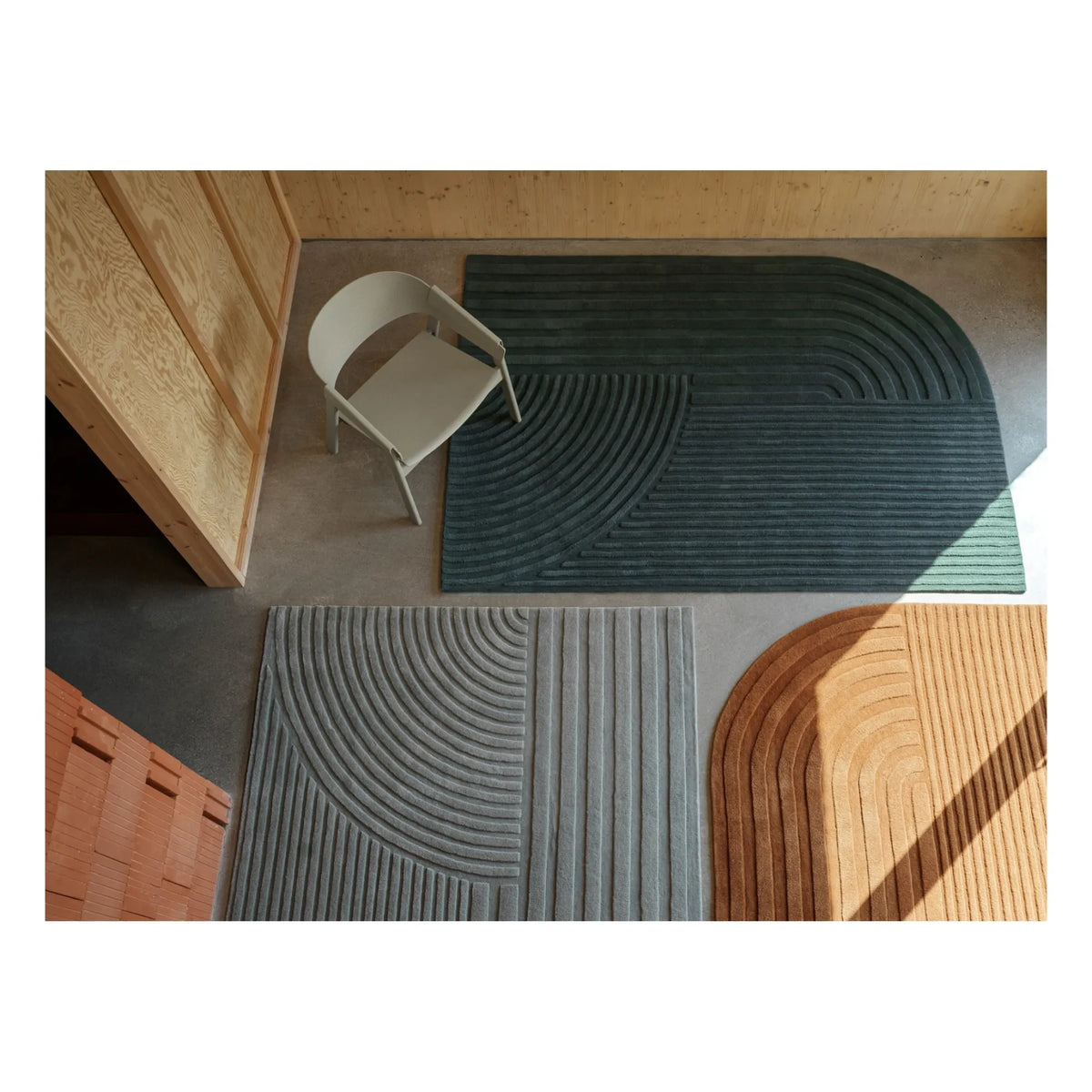 Muuto - Relevo Teppich - Studio Pepe | Dunkelgrün