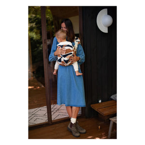 Mama Hangs - Carry & Walk Babytrage | Earth