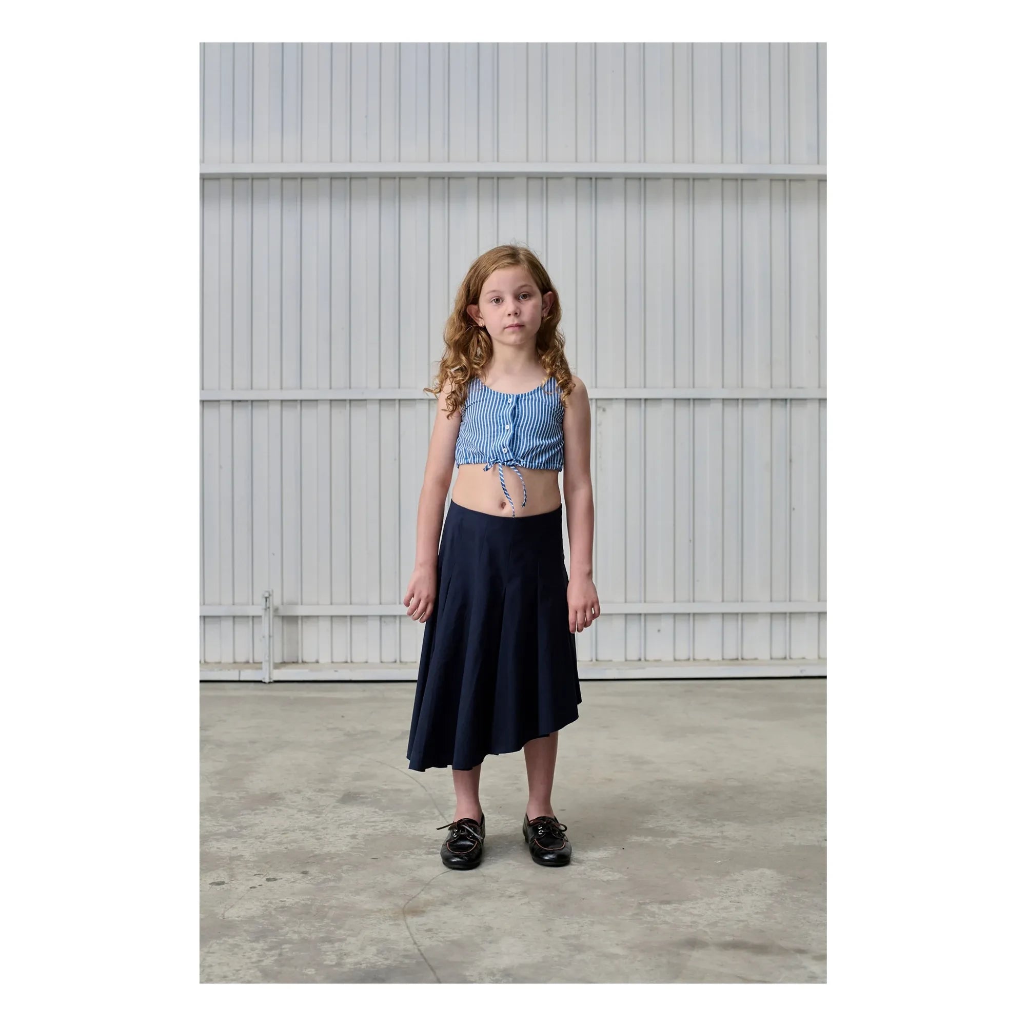 Tangerine – Asymmetrischer Plisseerock | Marineblau
