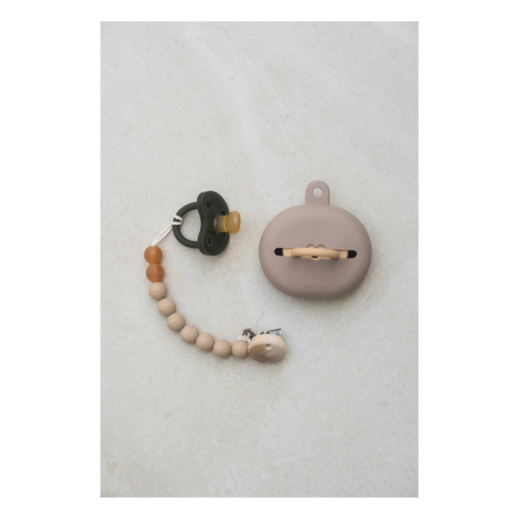 Hevea – Naturgummi und Gummibaum-Schnullerclip | Beige