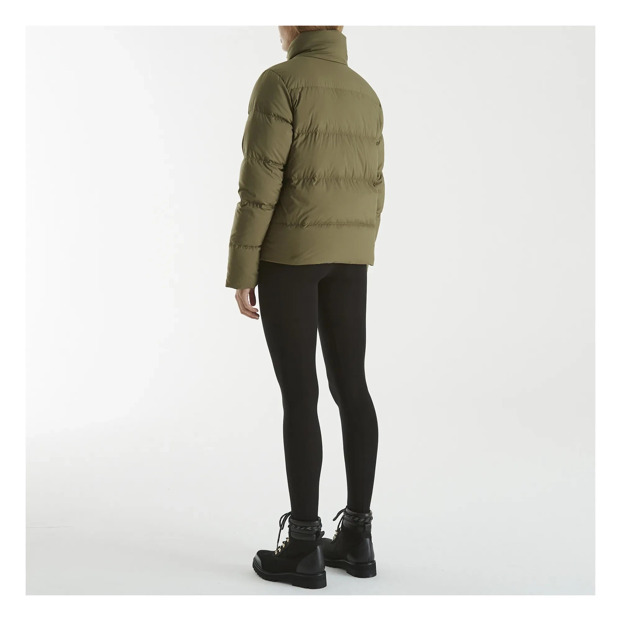 Patagonia - Silent Down Jacket - Damenkollektion | Khaki