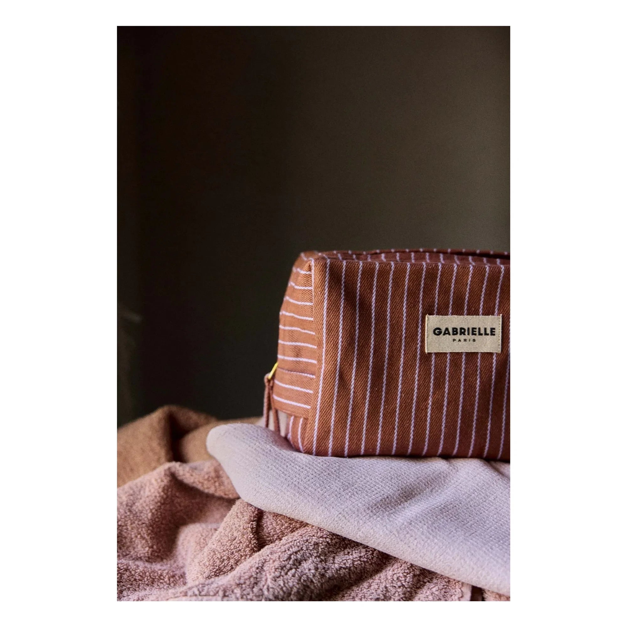 Gabrielle Paris - Waschtasche mit lila Streifen | Rosa